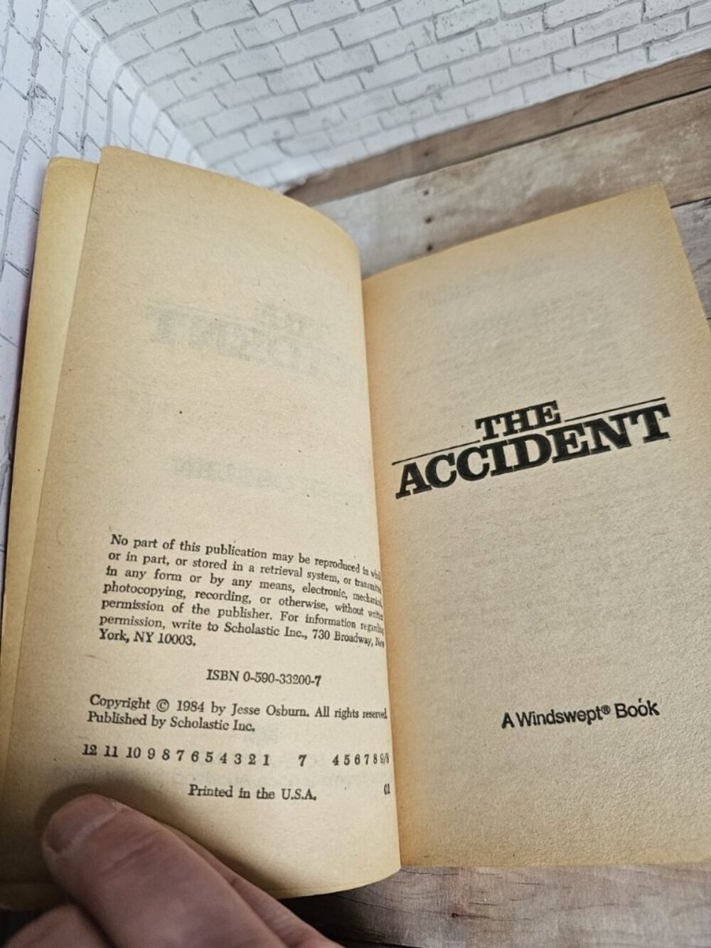 Vintage 80s Teen YA Romantic Suspense Windswept Series The Accident Jesse Osburn - Picture 4 of 4